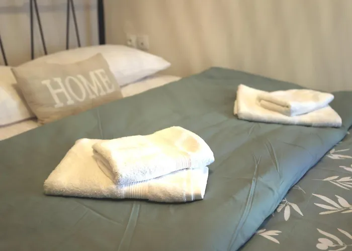 στυλ & άνεση στο κέντρο La Maison 12 ανακαινισμένο Lägenhet