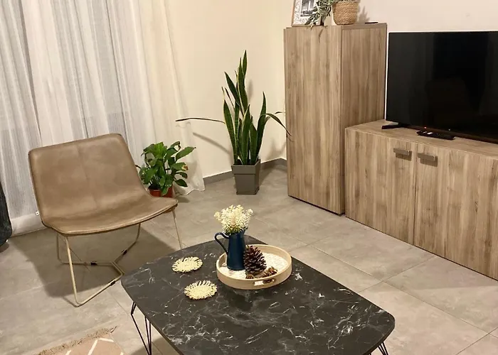 στυλ & άνεση στο κέντρο La Maison 12 ανακαινισμένο